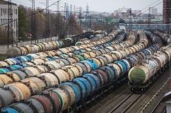 Căng thẳng Nga – Ukraine: Chứng khoán Mỹ giảm và dầu sắp chạm mốc 100 USD