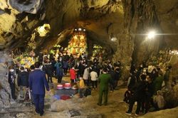 Chùa Hương - kỳ quan của tạo hóa
