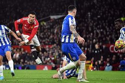 ĐIỂM NHẤN MU 2-0 Brighton: Ronaldo tỏa sáng, De Gea vẫn là cứu tinh