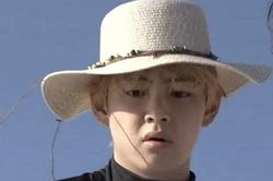 V BTS bị Covid-19, ARMY 'sang chấn tâm lý' mỗi khi nghe câu này