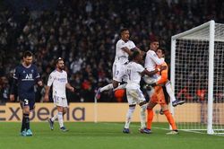 Thibaut Courtois tiết lộ chiêu hạ Messi trên chấm 11m