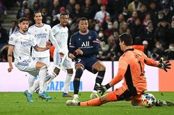 PSG 1-0 Real Madrid: Mbappe giúp PSG thắng trận ở phút 90+4