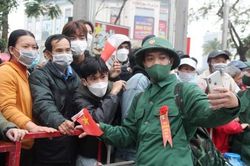 Chính trị - Xã hội An ninh - Quốc Phòng Xúc động giây phút lên đường nhập ngũ
