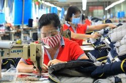 Từ bỏ thói quen '… tháng ăn chơi'