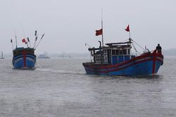 Các tỉnh, thành phố từ Quảng Ninh đến Bình Thuận ứng phó với gió mạnh