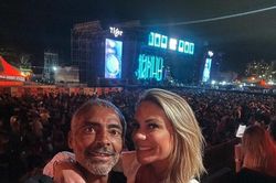 'Quỷ lùn' Romario hẹn hò với bạn gái kém 25 tuổi