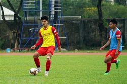 Đội tuyển U23 Việt Nam tìm cách 'bắt bài' đối thủ Singapore