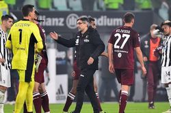 Juventus 1-1 Torino: Top 4 lung lay