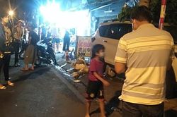 Ô tô 7 chỗ lao kinh hoàng vào quán nhậu vỉa hè, 3 thực khách bị cuốn vào gầm