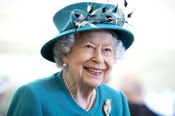 Nữ hoàng Anh Elizabeth II mắc Covid-19