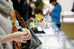 Hẹn hò cùng lúc 6 đàn ông, người phụ nữ 42 tuổi nhận kết đắng