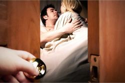 Bắt tình nhân bỏ vợ để cưới mình nhưng bị từ chối, 'tiểu tam' điên cuồng gây ra thảm kịch cho cả nhà