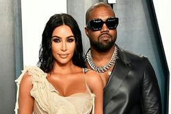 Kanye West ra sức ngăn cản Kim Kardashian trở lại trạng thái độc thân