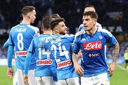 Nhận định bóng đá Cagliari vs Napoli: Lại vượt mặt Milan