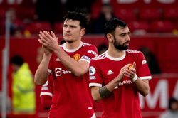 Đội hình tiêu biểu vòng 26 Premier League: Vinh danh Maguire, Bruno Fernandes
