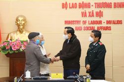 Truy trả 47 năm tiền chế độ thương binh cho cụ 75 tuổi ở buổi tiếp dân