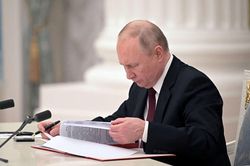 Nga tuyên bố quyền xây căn cứ quân sự tại hai nước cộng hòa tự xưng ở Donbass