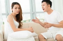Không cần ngoại tình, chỉ cần làm 1 trong 7 hành động này là đàn ông đã tự 'bóp chết' tình cảm vợ chồng