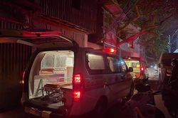 Quán karaoke bốc cháy, vợ chồng chủ quán tử vong