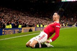 Ronaldo, MU đã sẵn sàng cho Champions League?