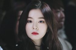 Ca sĩ Irene vướng nghi vấn 'phong sát' vì phốt thái độ