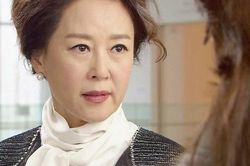 Mẹ chồng buông lời thậm tệ với nàng dâu dù biết con trai có con riêng với kẻ thứ 3
