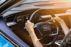 Audi sắp trang bị mạng 5G trên ôtô