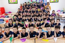 Mở cửa trường học, làm sao để không 'mỗi nơi một phách'?