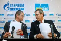 Anh rút giấy phép của một công ty con của Gazprom