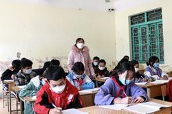 Phòng, chống dịch ở Trường PTDTBT THCS Mường Nhà