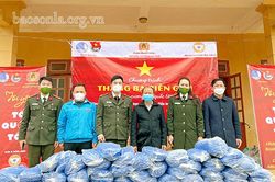 Chương trình 'Tháng ba Biên giới, biên cương Tổ quốc tôi'