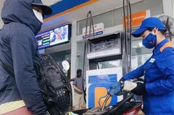 Nhập khẩu thêm 2,4 triệu m3 xăng dầu trong quý II
