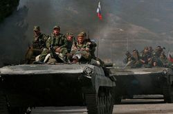 Tiếng súng vang trời khi quân đội Nga tiến vào trung tâm Kyiv