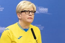 Phương Tây chuẩn bị cắt đứt Nga khỏi hệ thống SWIFT, Hà Lan và Czech chuyển giao vũ khí cho Ukraine