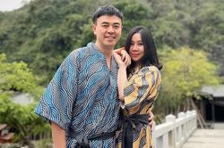Nhan sắc người vợ kín tiếng của MC Tuấn Tú