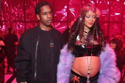 Rihanna thu hút ở Tuần lễ thời trang Milan