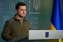 Tổng thống Zelenskiy kêu gọi công dân nước ngoài chiến đấu ở Ukraine