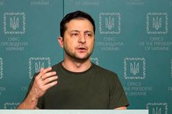 Tổng thống Ukraine kêu gọi người nước ngoài tham chiến, rồi đồng ý đàm phán