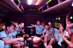 Video U23 Việt Nam hát vang bài ca chiến thắng