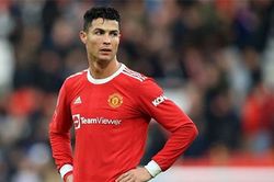 Ronaldo được khuyên nghỉ hưu trước khi quá muộn