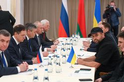 Nga – Ukraine bắt đầu đàm phán