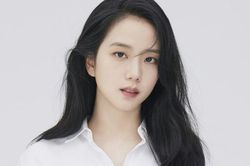 Lần đầu trong sự nghiệp, chị cả Jisoo (Blackpink) 'chơi lớn' khiến dân tình được phen trầm trồ