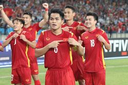 Đội trưởng U23 Việt Nam khoe nhà đang xây sau chức vô địch