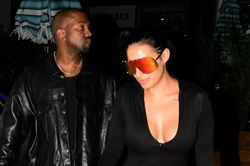 Kanye West và người mẫu giống Kim Kardashian xác nhận hẹn hò