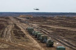 Tổng thống Belarus điều thêm quân đến biên giới với Ukraine