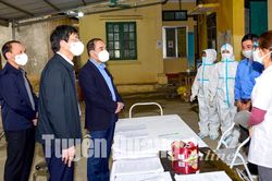 Đồng chí Bí thư Tỉnh ủy Chẩu Văn Lâm kiểm tra công tác phòng, chống dịch Covid-19 tại phường Mỹ Lâm