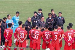 Đội tuyển quốc gia và đội tuyển U23 quốc gia tập trung sau vòng 4 V.League