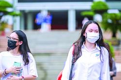 Đua nhau tổ chức kỳ thi riêng để tuyển sinh đại học: Vừa tốn kém lại gây phiền hà