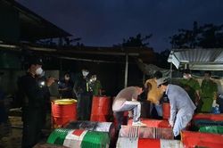 Triệt phá cơ sở sản xuất dầu DO giả qui mô lớn