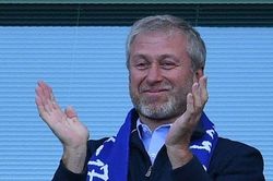 Abramovich sẽ xóa nợ cho Chelsea
